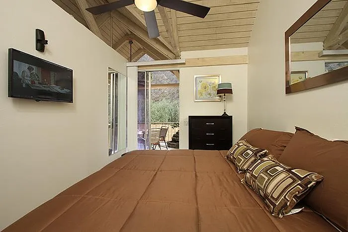 Smart TV 42" in the bedroom