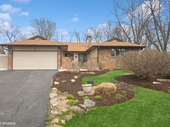 29W410 Glen Rd, West Chicago, IL 60185
