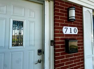 710 Newland Ave, Romeoville, IL 60446