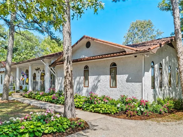 3185 E Van Buren, Eureka Springs, AR 72632