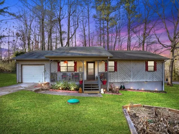 126 Fairview Dr, Stockbridge, GA 30281