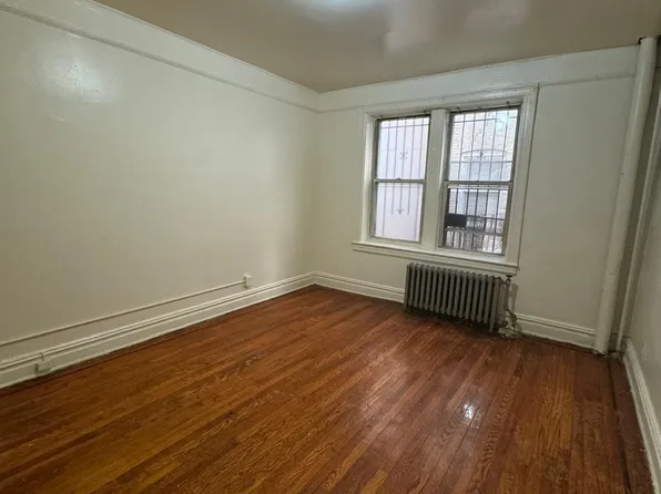 135 Belmont Avenue image 4 of 13