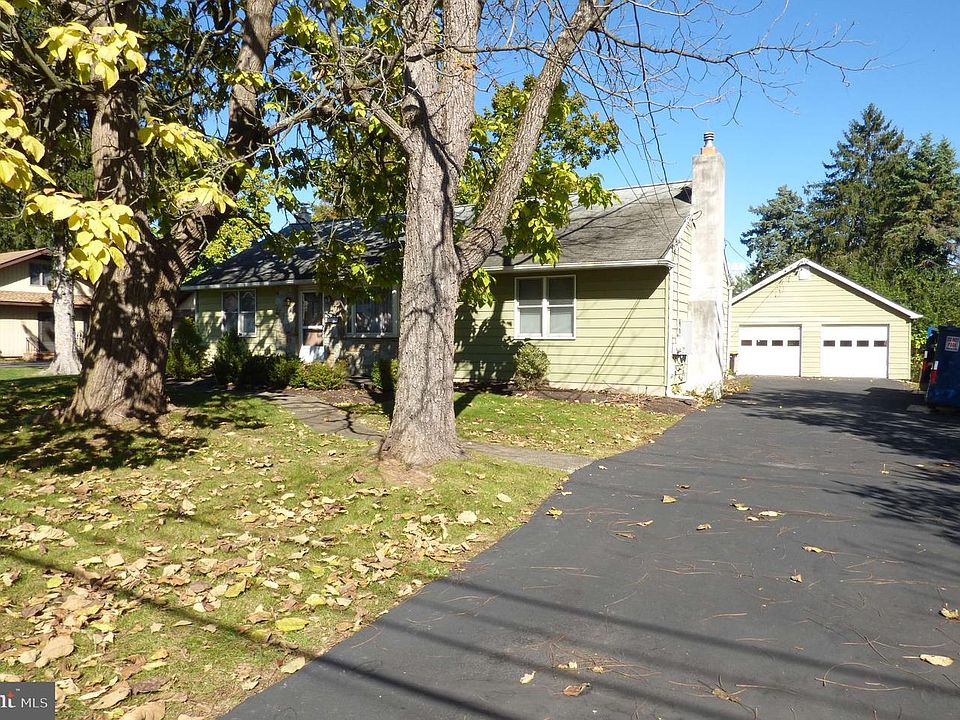 1st image of 725 Garfield Ave