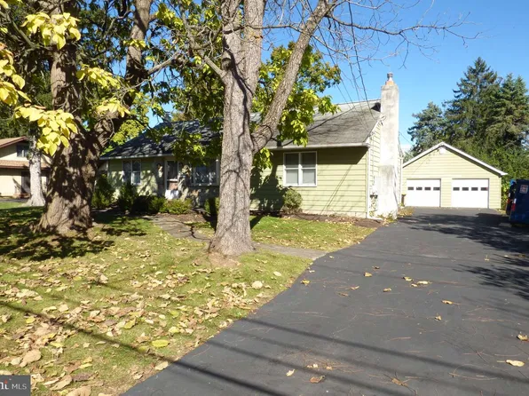 725 Garfield Ave, Lansdale, PA 19446