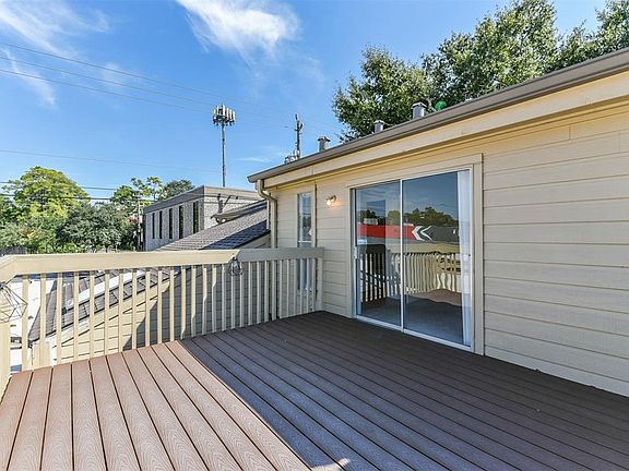 4th image of 912 Memorial Village Dr #79