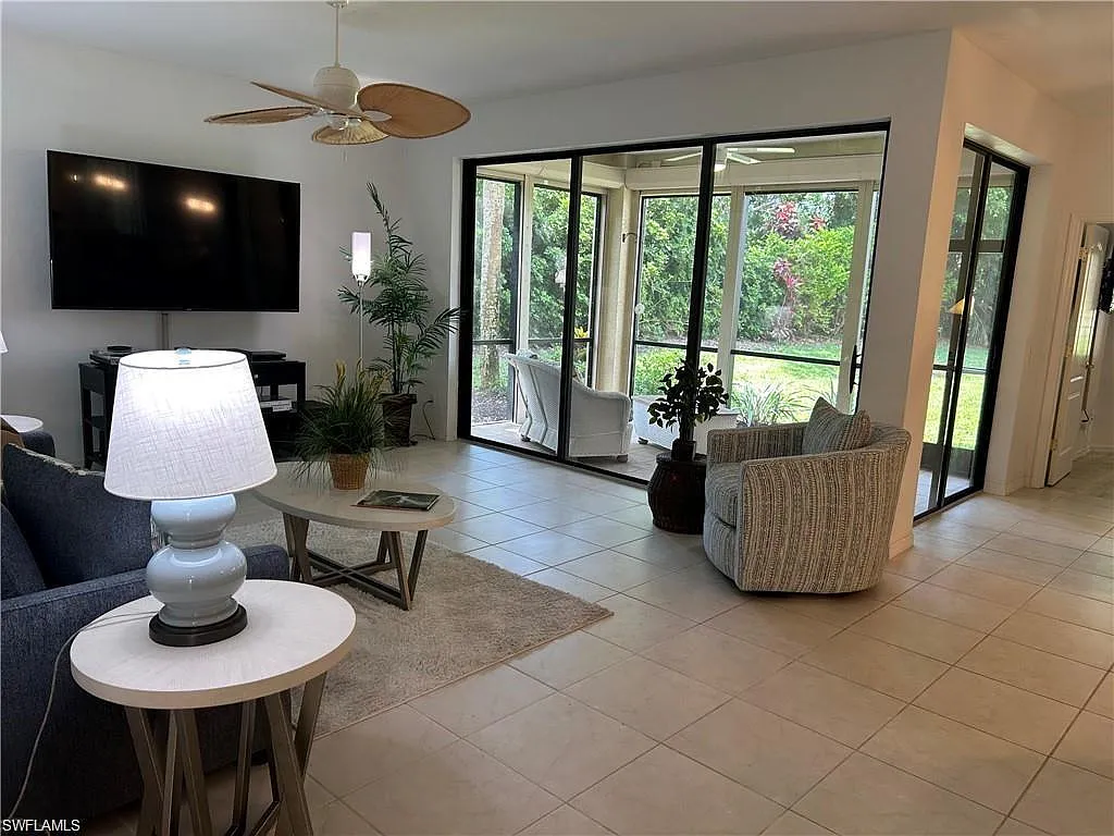 2 bed, 2.0 bath, 1676 sqft, $10,000 — Photo 3