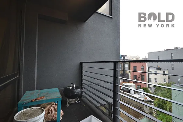 Rented by Bold New York | media 14