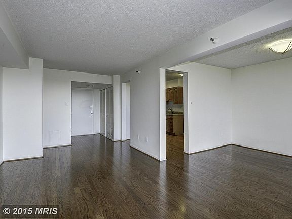 5th image of 7401 Westlake Ter APT 1206