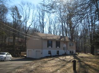 19 Upper Notch Rd, Sussex, NJ 07461