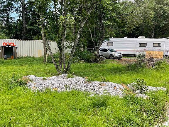 4th image of 1315 Old Highway 66