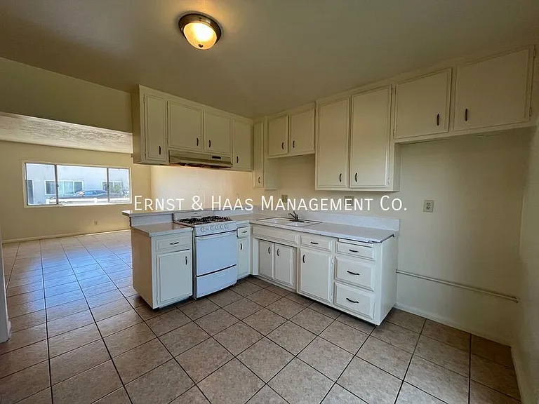 5940 Atlantic Ave #C — Photo 1