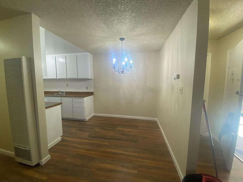 1st image of 2912 N Tracy Blvd #17