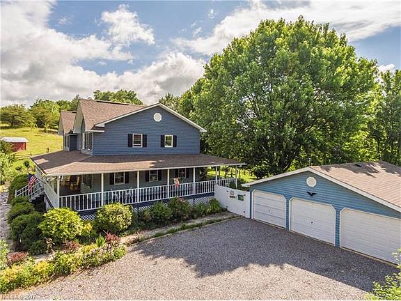 4th image of 265 Apple Hill Dr