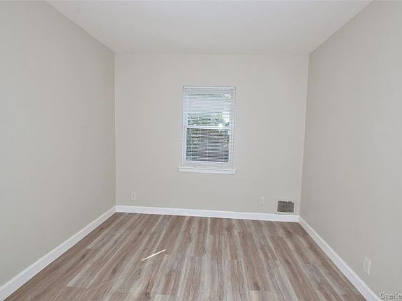 5th image of 7336 197th St