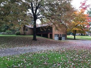 15557 Valley View Rd, Doylestown, OH 44230