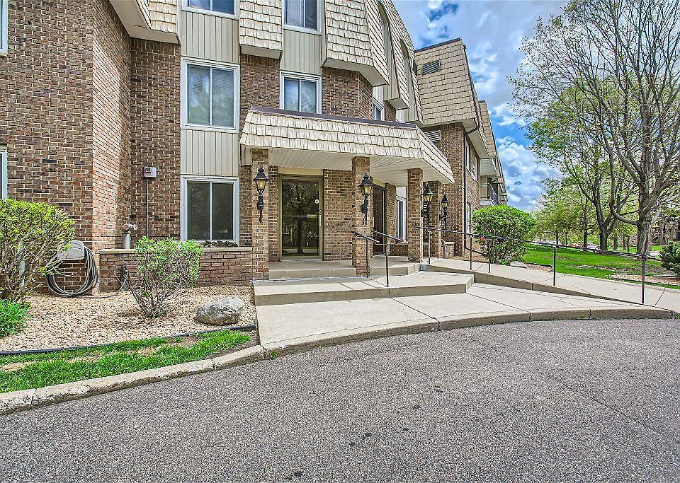 1st image of 255 Westview Dr APT 106