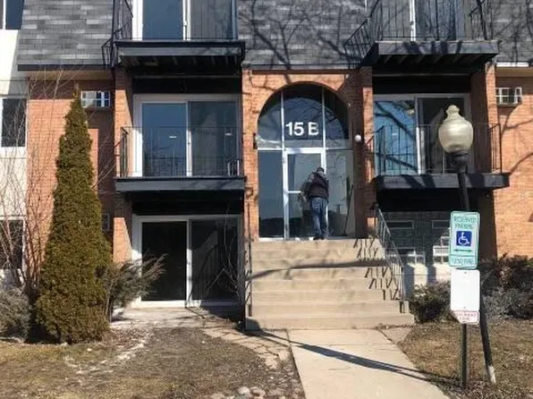 15B E Dundee Quarter Dr Unit 101, Palatine, IL 60074