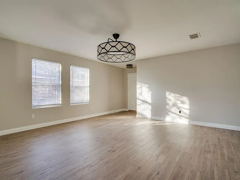 128 Ringneck Dr — Photo 3