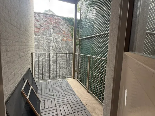 374 Eight Street image 1 of 9