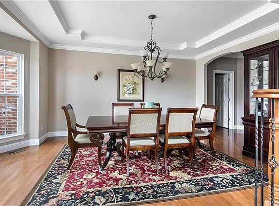 5th image of 531 Woodcliff Heights Dr.
