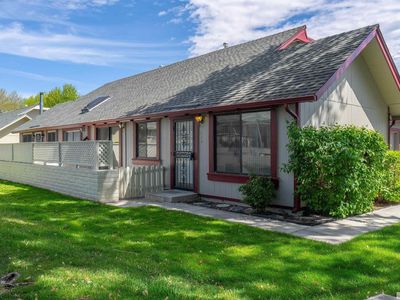 1696 London Cir, Sparks, NV, 89431