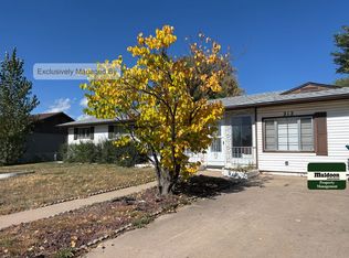212 Grape Dr, Colorado Springs, CO 80911