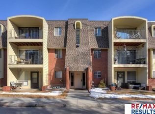 1231 S 121st Plz APT 212, Omaha, NE 68144