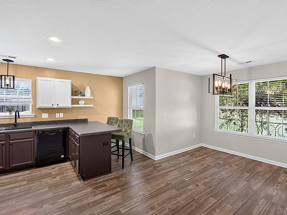 4th image of 112 Slate Ln