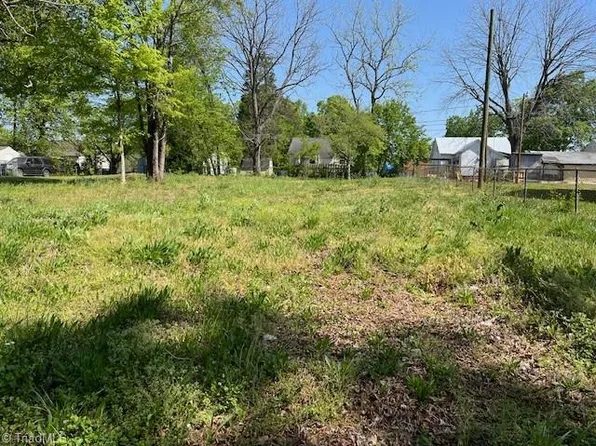 91 W 7th St #257, Lexington, NC 27295