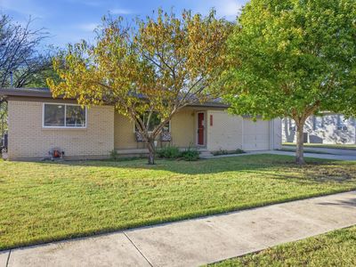 1004 Usher St, Benbrook, TX, 76126