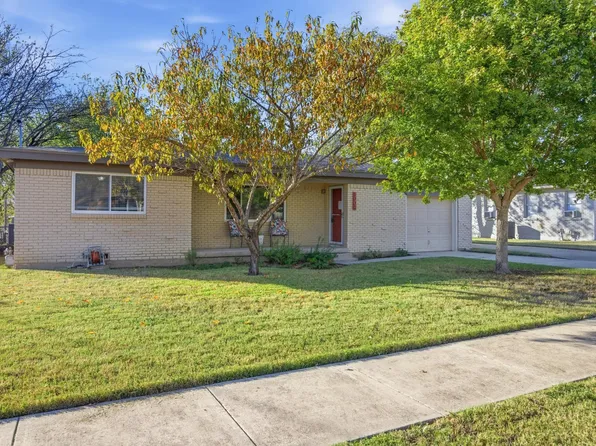 1004 Usher St, Benbrook, TX 76126