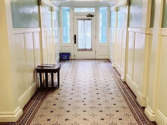 4th image of 1438-1442 Hyde St #1438