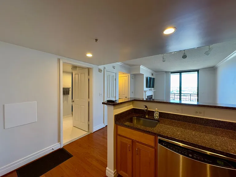414 Water St #2306 — Photo 6