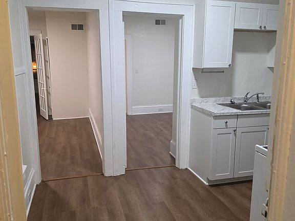 4th image of 1515 Memorial Ave SW #2