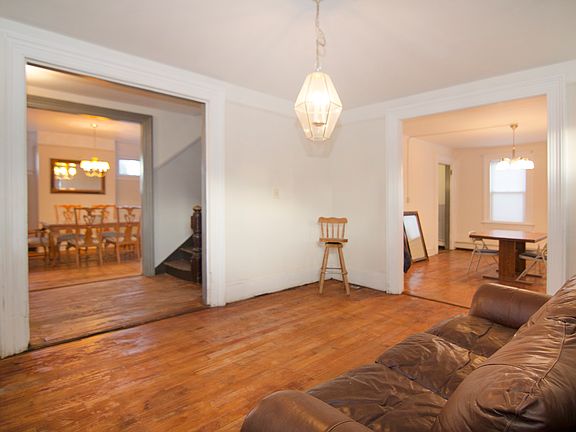 5th image of 96 Belmont Ave