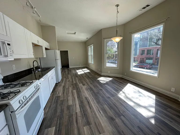 1401 E Street — Photo 6
