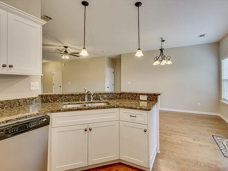 178 Kline St NW — Photo 11