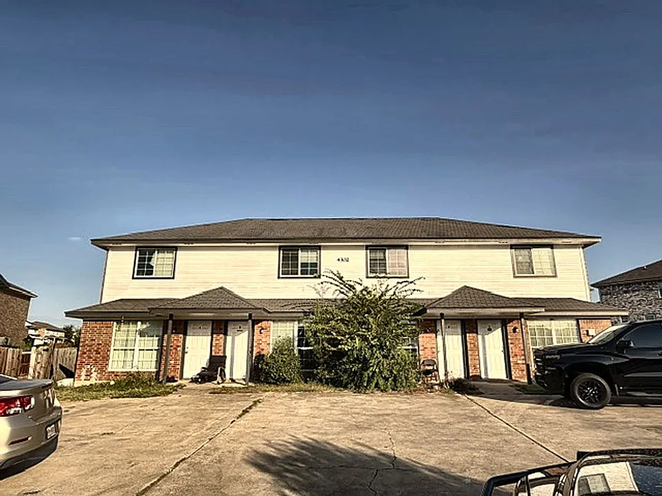 4302 Mattie Dr