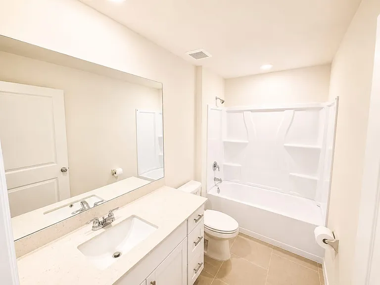 17240 Cantu Ct — Photo 11