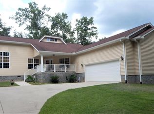 122 Williams Rd, Camden, SC 29020