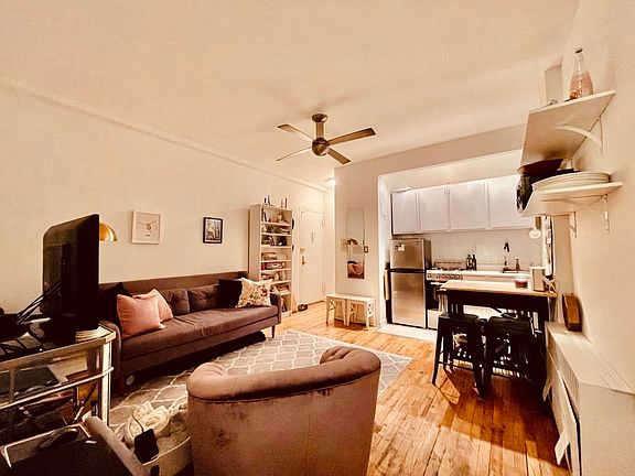 2nd image of 2790 Broadway APT 4F