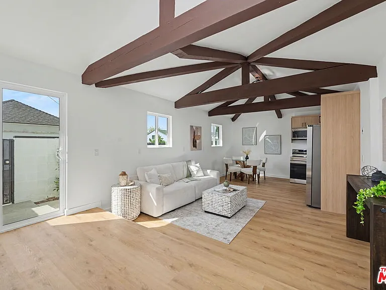 2831 Overland Ave — Photo 33