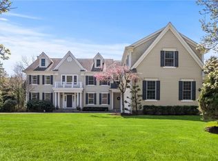 41 Saxon Woods Rd, White Plains, NY 10605