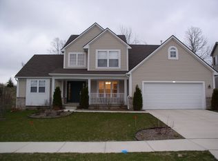 2293 Hickory Point Dr, Ann Arbor, MI 48105