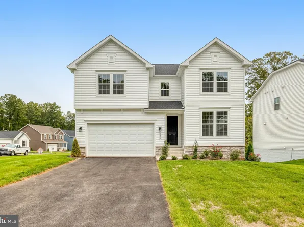 2845 White Tail Dr, Locust Grove, VA 22508