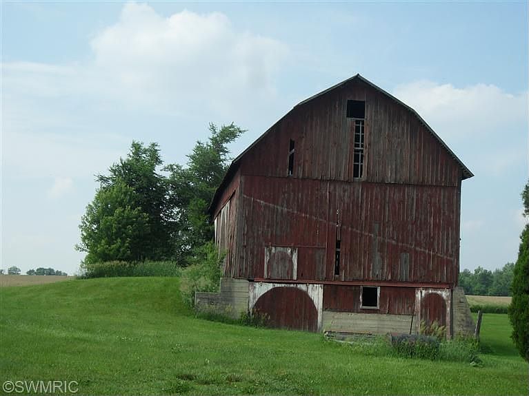2nd image of 3360 Buckeye Rd