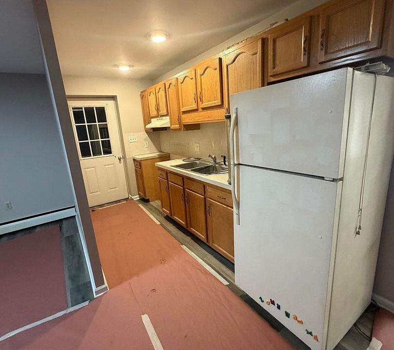 1st image of 730 Main St #732B