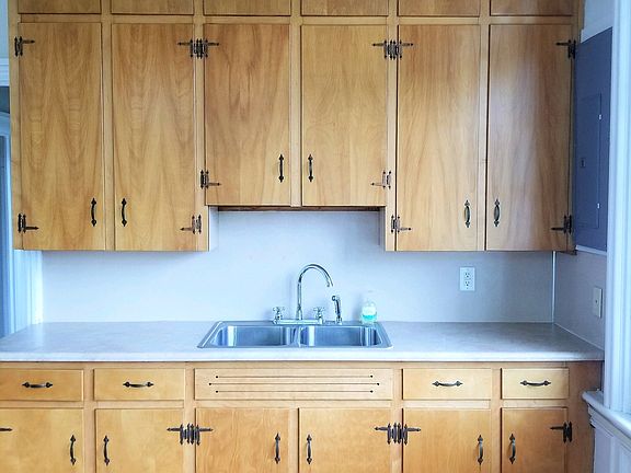 4th image of 128 S Prospect St APT 3