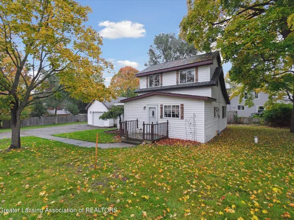 225 Elm St, Dimondale, MI 48821