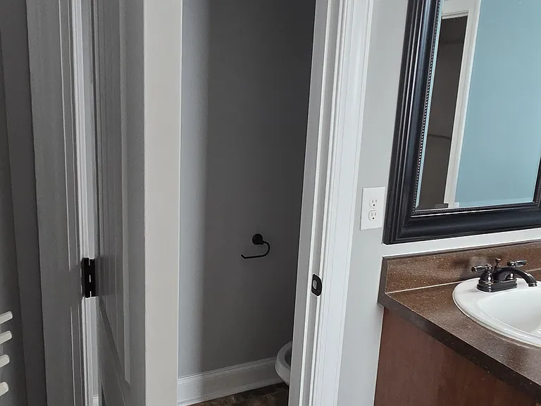Toliet